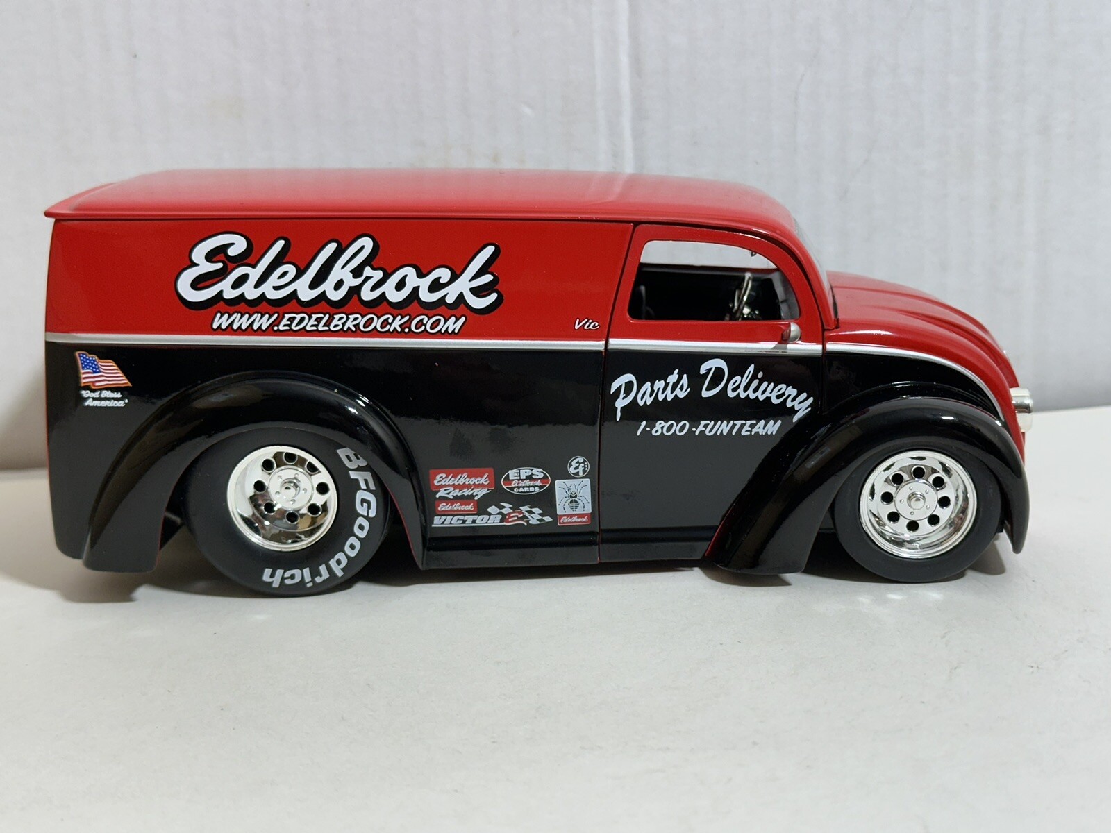 JADA DUB DIV CRUISER EDELBROCK RED / BLACK 1:24 DIECAST MODEL CAR NEW NO BOX