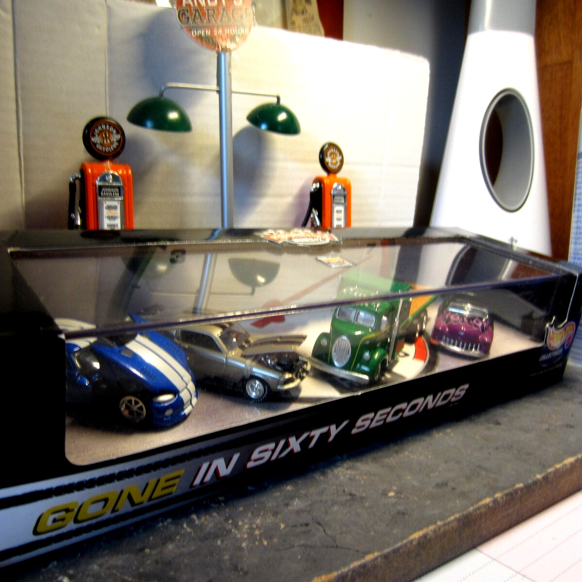 HOTWHEELS..1999..GONE IN SIXTY SECONDS…NICE….