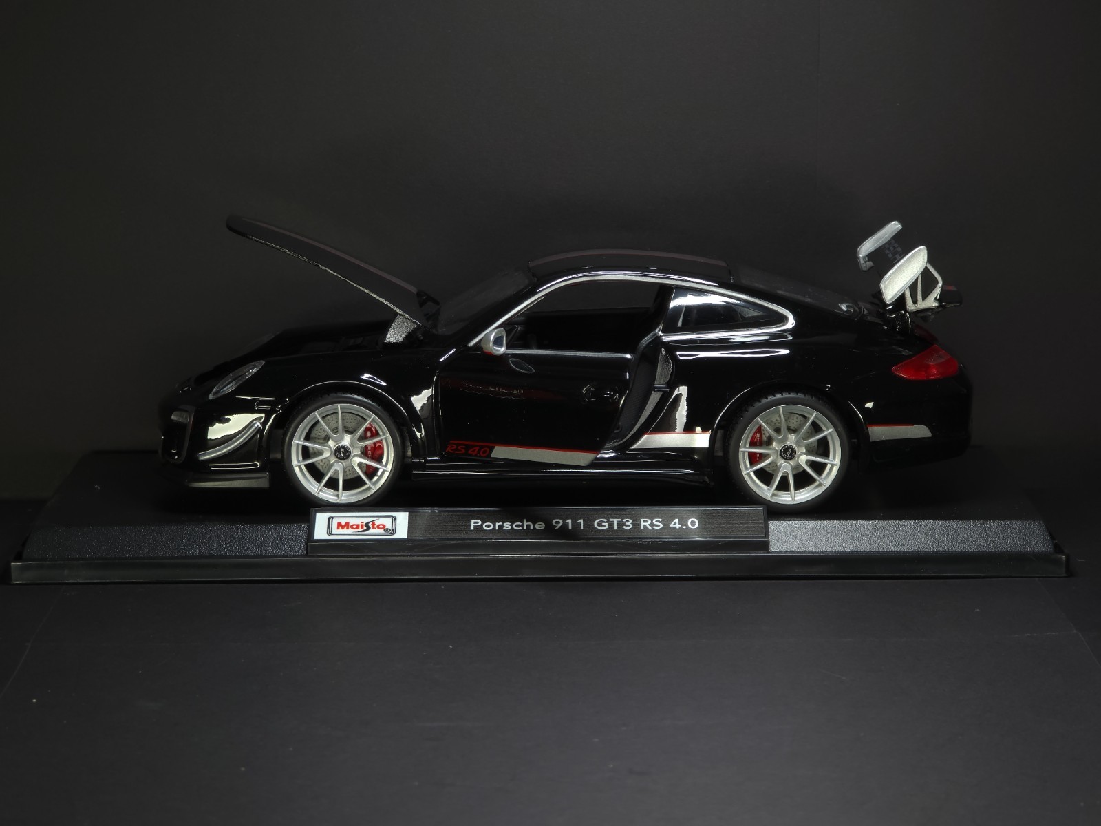 Porshe 911 GT3 RS 4.0 1:18 Maisto Exclusive Style Special Edition – Black