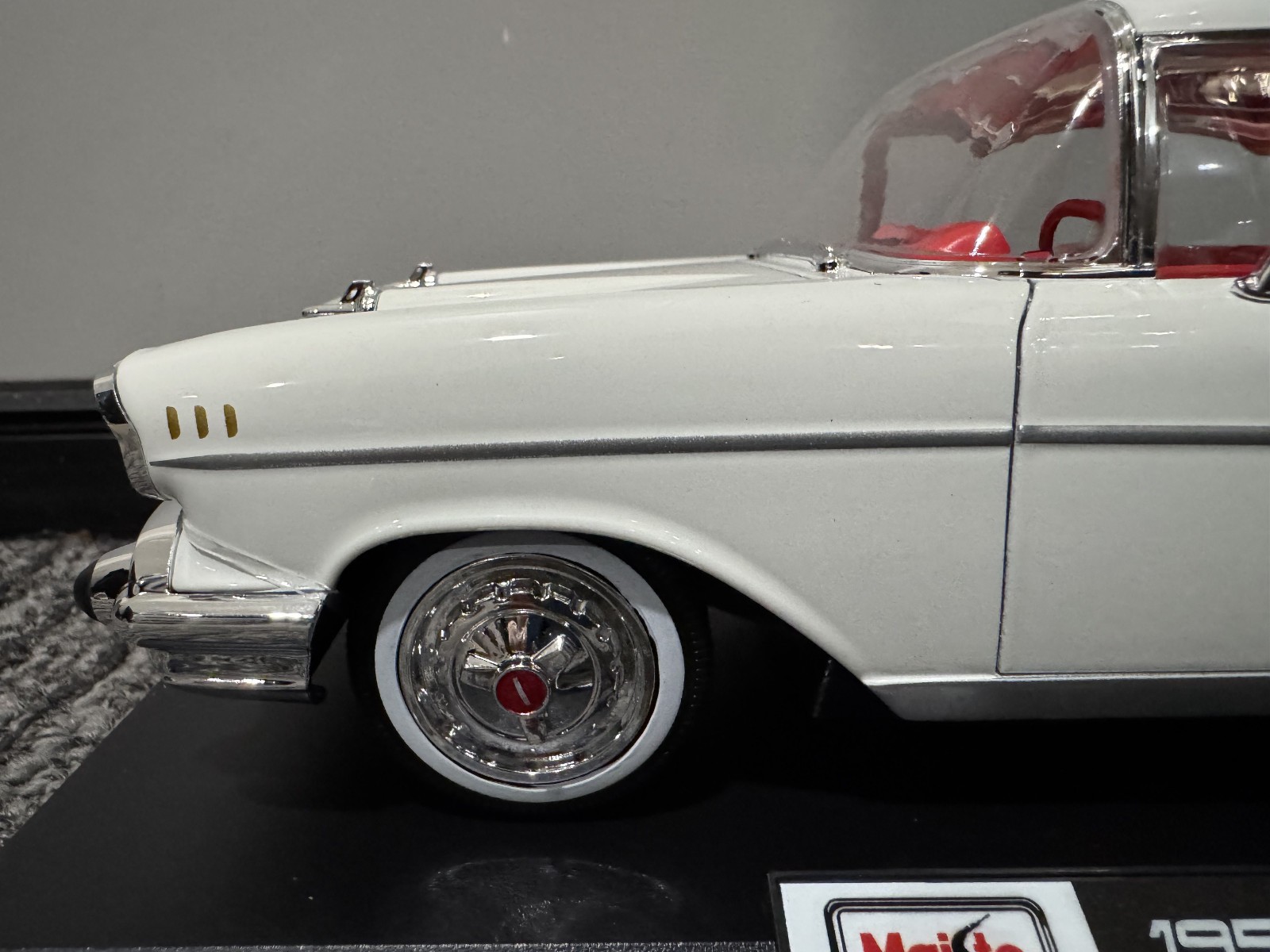 Maisto 1:18 Diecast Special Edition 1957 Chevrolet Bel Air Coupe WHITE NEW INBOX