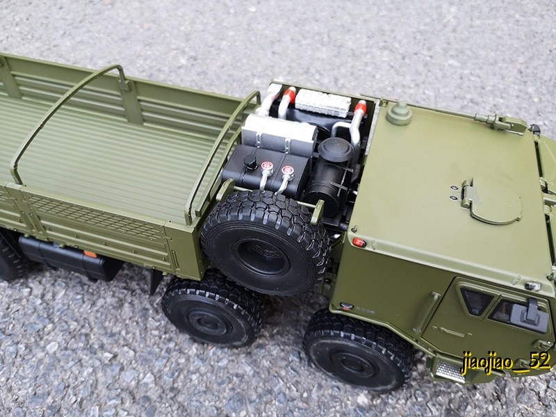 1/24 SHACMAN CTZ191 SX2306 8×8 Off-road Military Personnel Carrier Truck Model