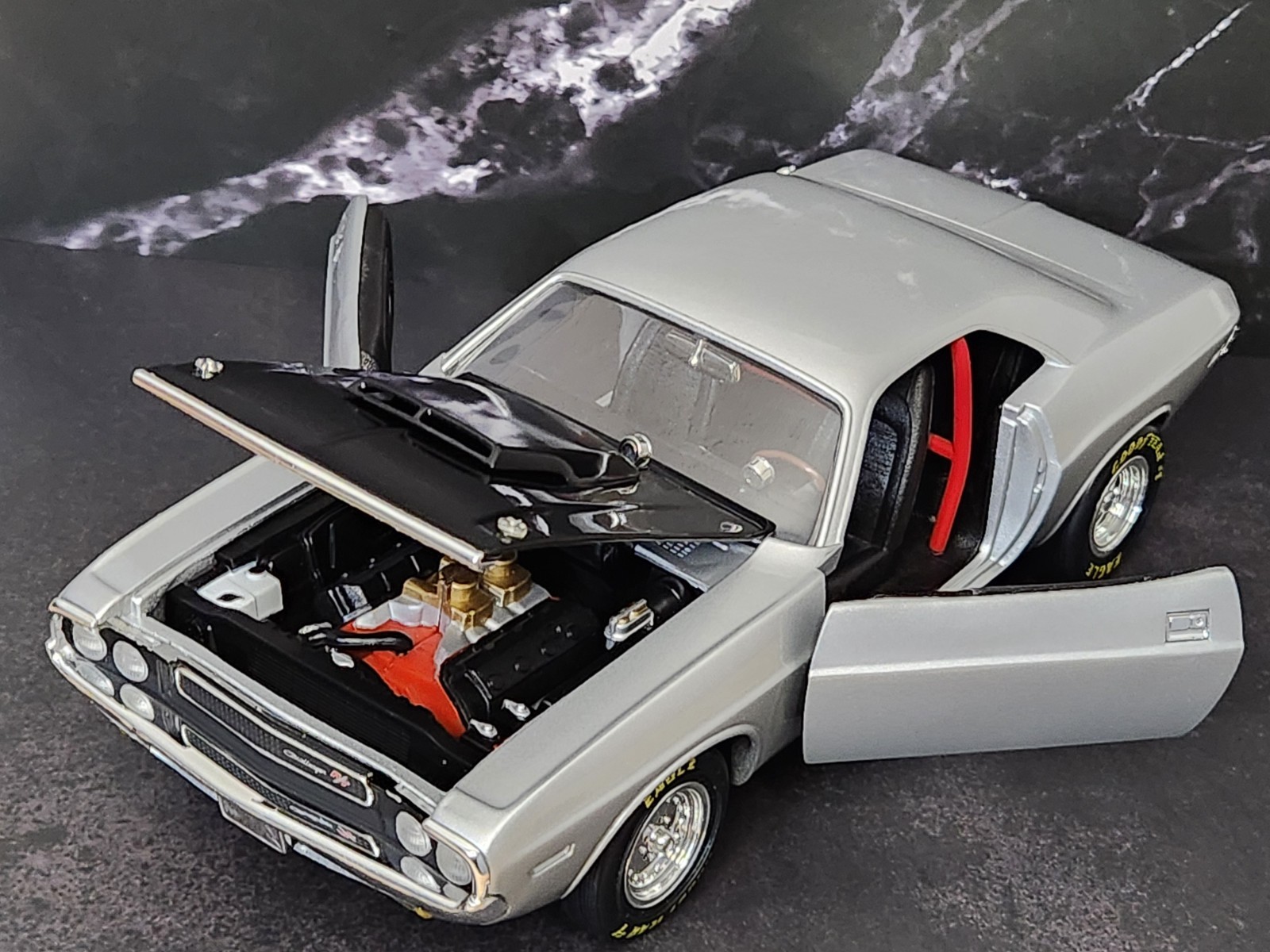 1/18 ERTL 1970 CHALLENGER-CUSTOM BUILT-READ DESCRIPTION FULLY!!