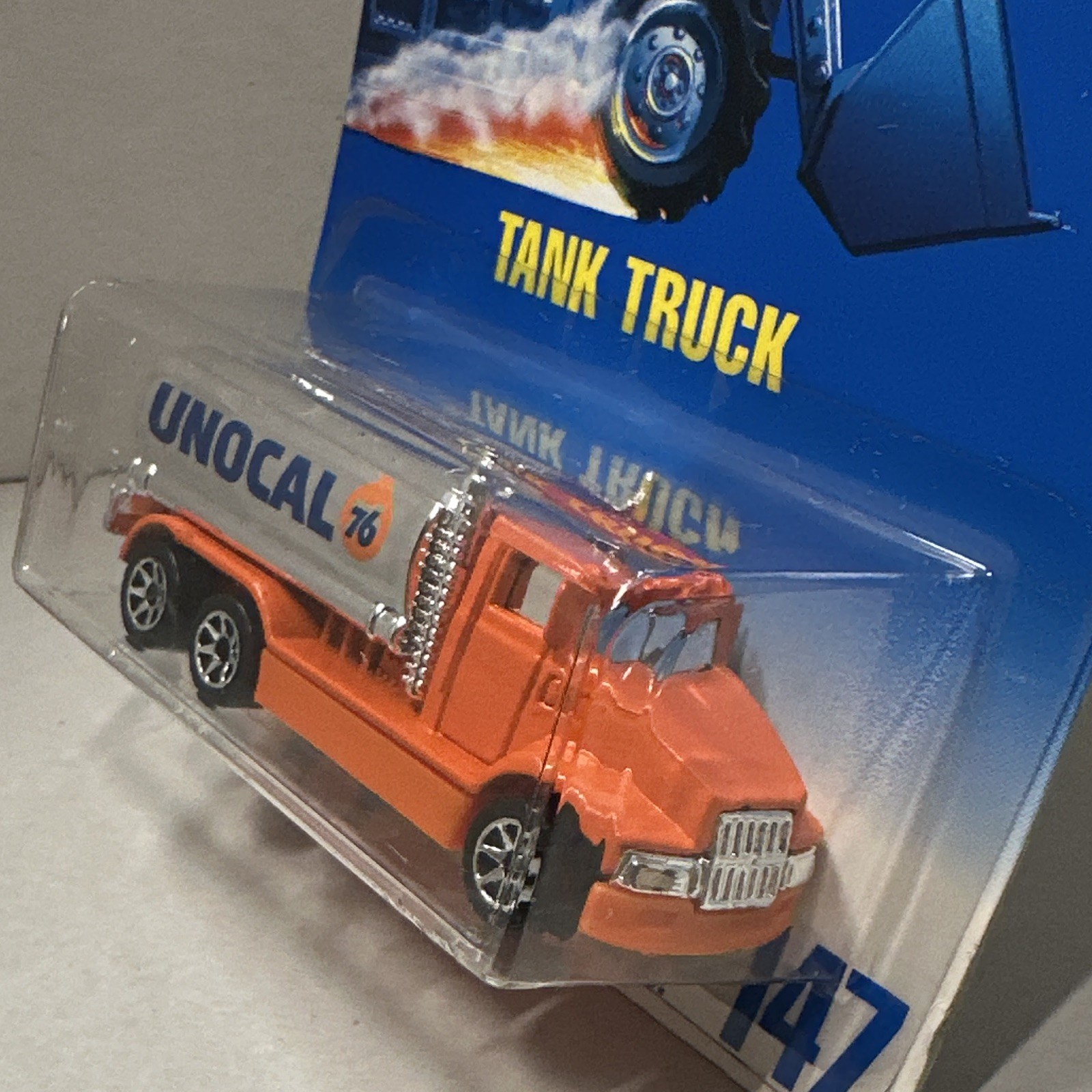 Hot Wheels UNOCAL 76 Tank Truck Orange/Silver Diecast Metal 1:64