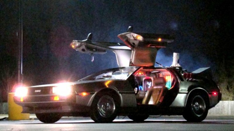 Back to the Future 2, DeLorean DMC Time Machine, Diecast Model Car, 5.25”, 1:32