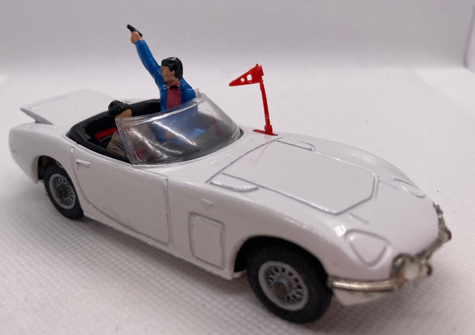 1960’s Corgi #336 James Bond 007 Toyota 2000GT “You Only Live Twice” NICE!