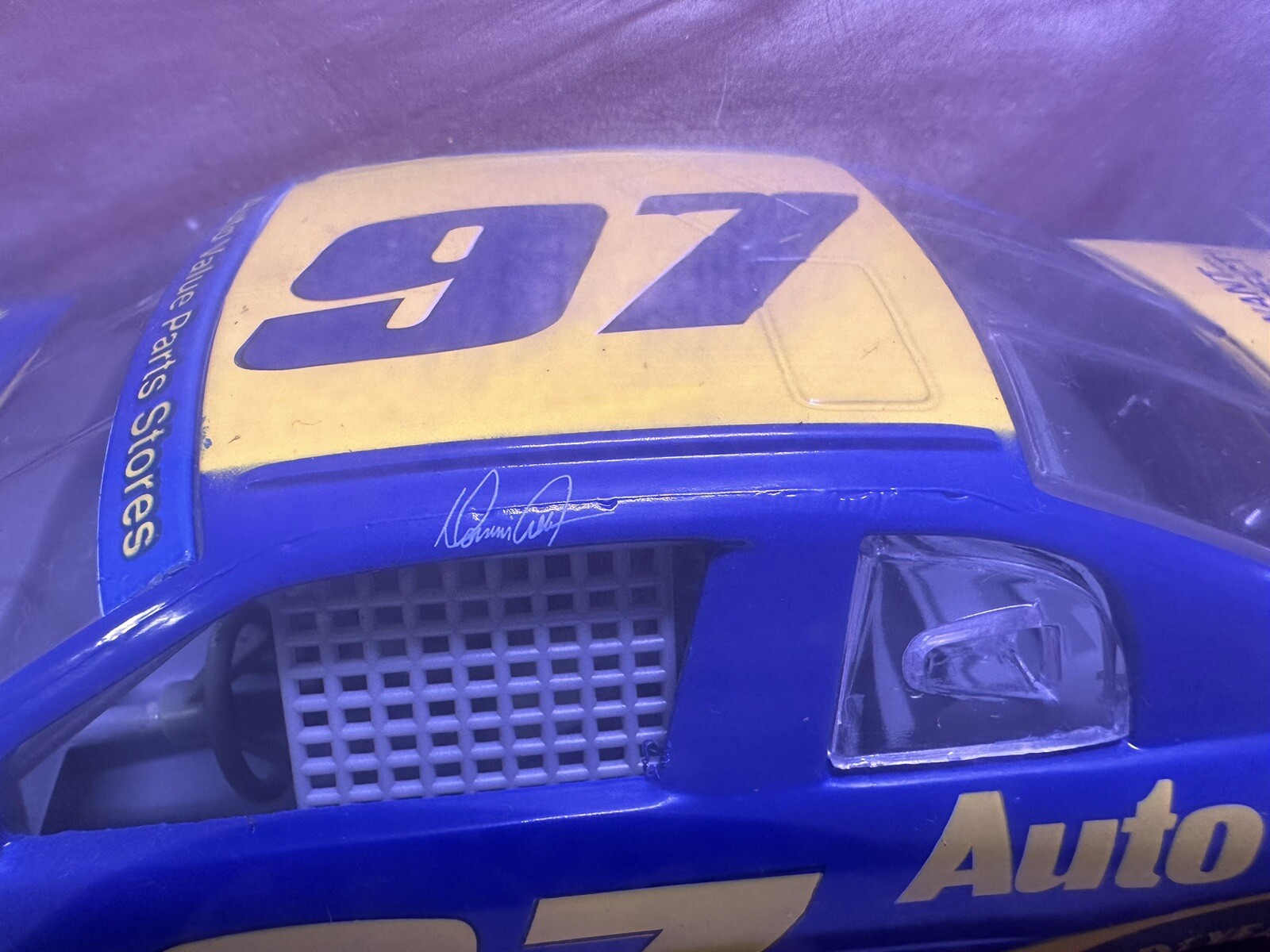 1997 Racing Champions Auto Value #97 Darryl Waltrip 1:24th race car