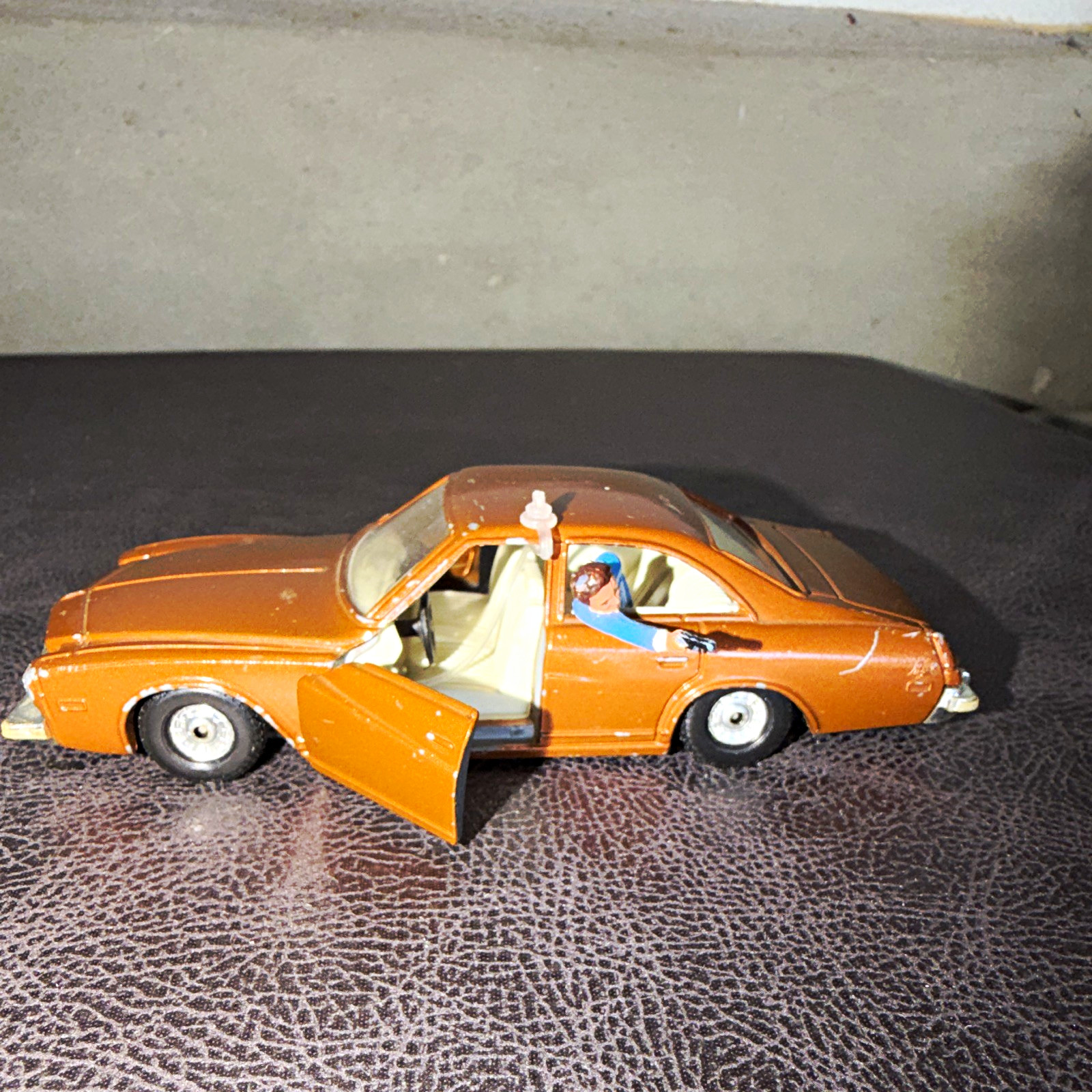 Corgi Buick Regal Diecast Model Car Brown Opening Doors Buick Car