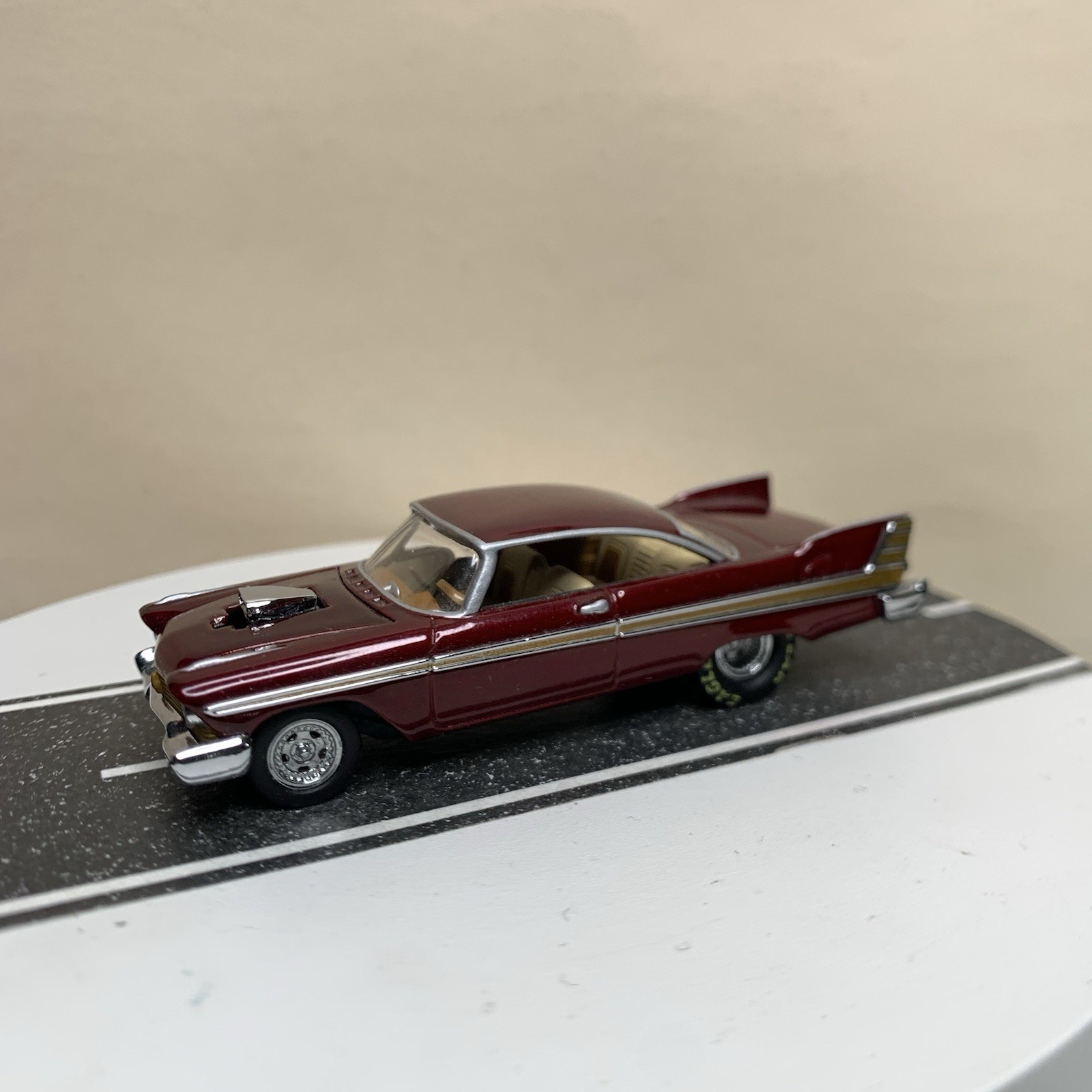 Hot Wheels 100% Collectibles 1957 Plymouth Fury Dragster Dark Red/Gold 1:64 NM