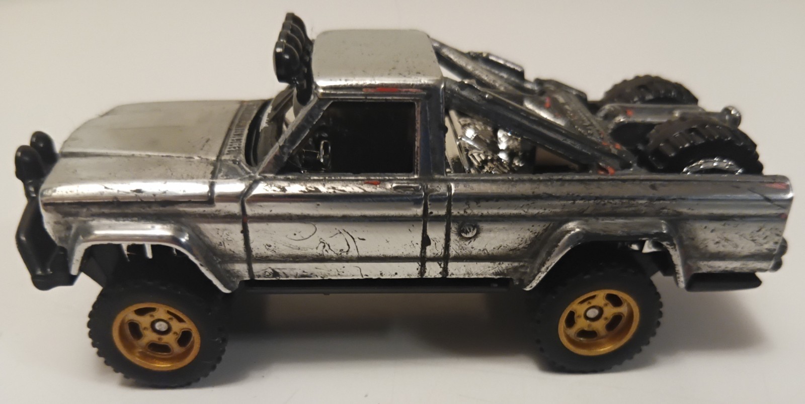 Hot Wheels: ’73 Jeep J10 (Gone in Sixty Seconds Series 3-Nao)