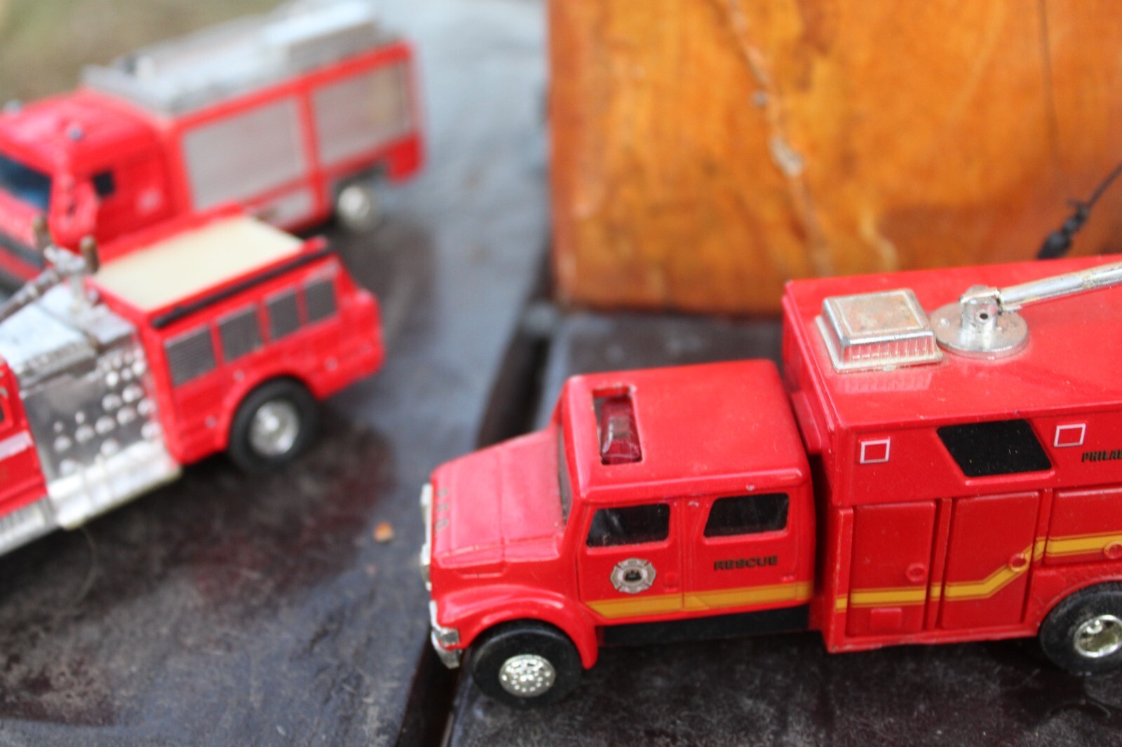 Road Champs Philly Fire Schylling Kintoy Tow Maisto Ford Tonka Truck Car Lot