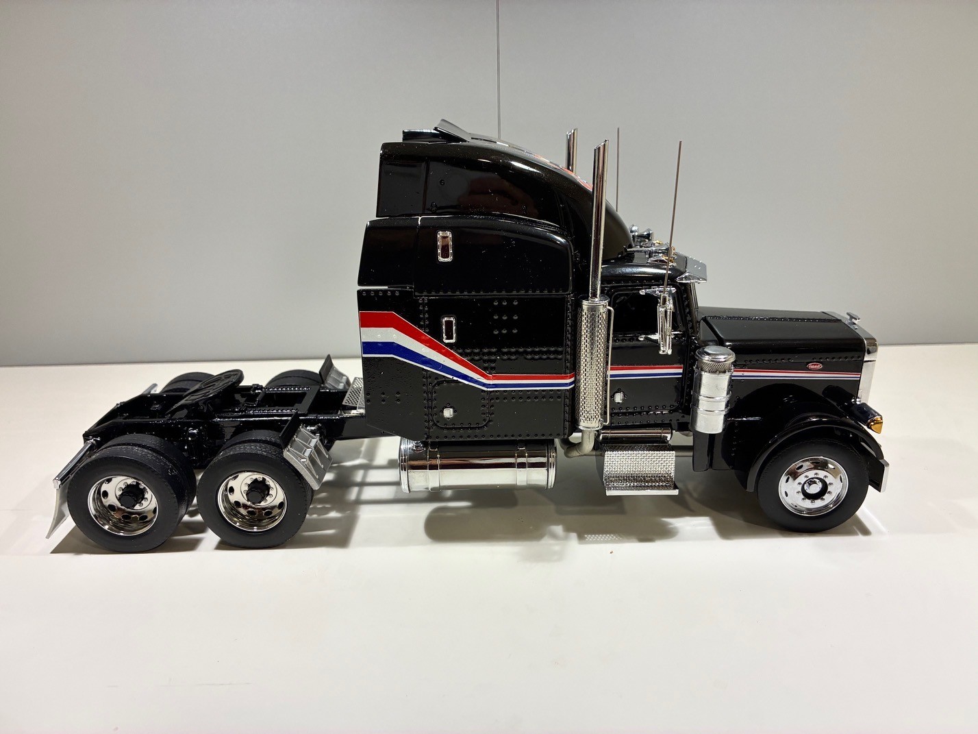 Franklin Mint PETERBILT 379 W/ Refrigerated Trailer 1/32 scale – RARE, VINTAGE