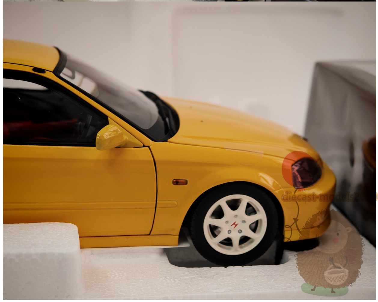 Motorhelix 1:18 Honda Civic Type R EK9 Alloy Model Car birthday Gifts Yellow
