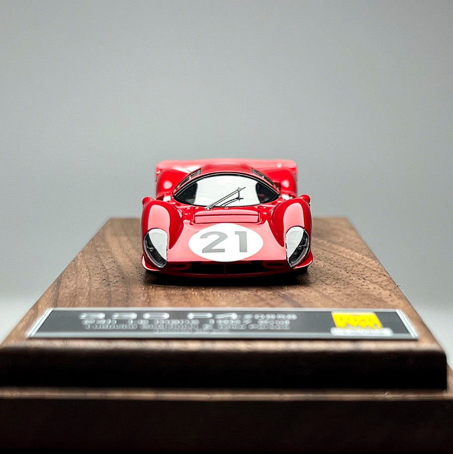 DMH 1/64 Scale 330 P4 1967 24 Hours Le Mans Endurance Race Resin Model Car Gifts