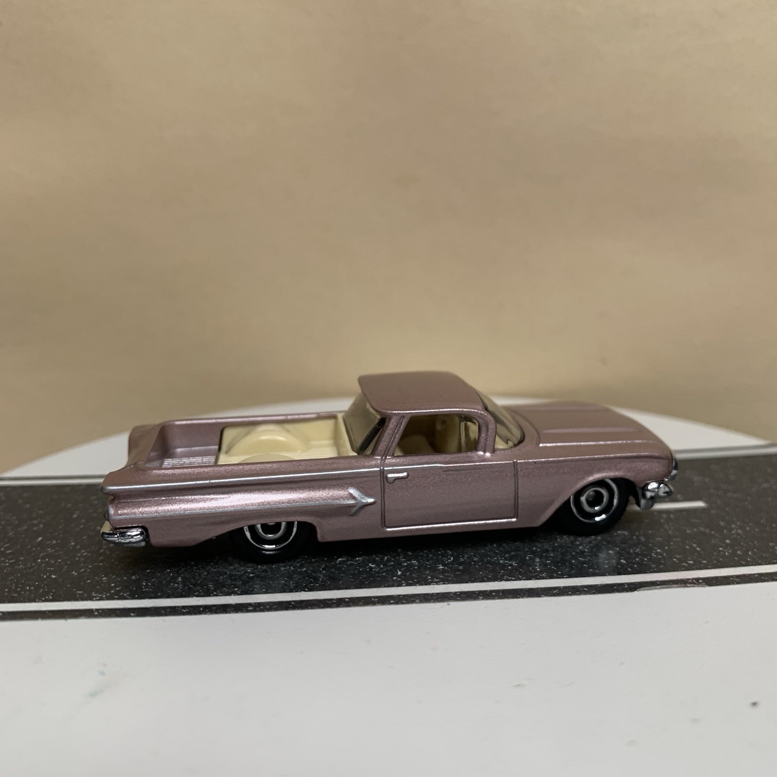 2022 Matchbox MBX Highway #33 1960 Chevy El Camino Pickup Truck Mauve Pink NM