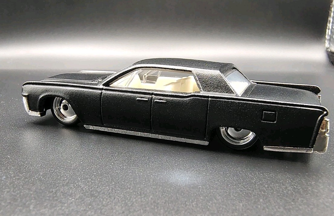 Custom Hot Wheels 64 Lincoln Continental Matte Black Presidential Chrome…