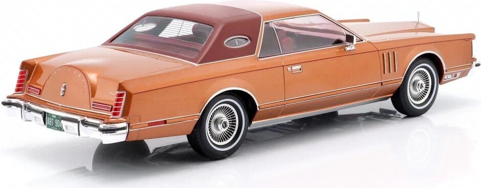 1978 Lincoln Continental Mark V Copper in 1:18 scale by MCG