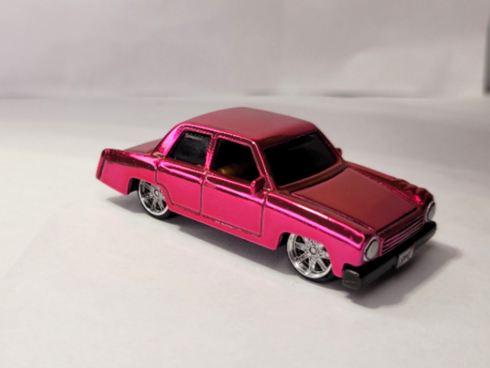 Hot Wheels THE SIMPSONS FAMILY CAR Custom Super Spectraflame & Real Riders 1:64