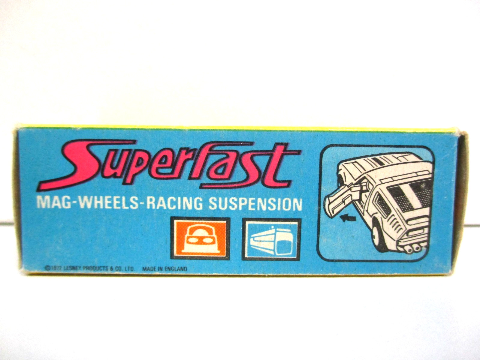 LESNEY MATCHBOX SUPERFAST #32 – MASERATI BORA – BOX