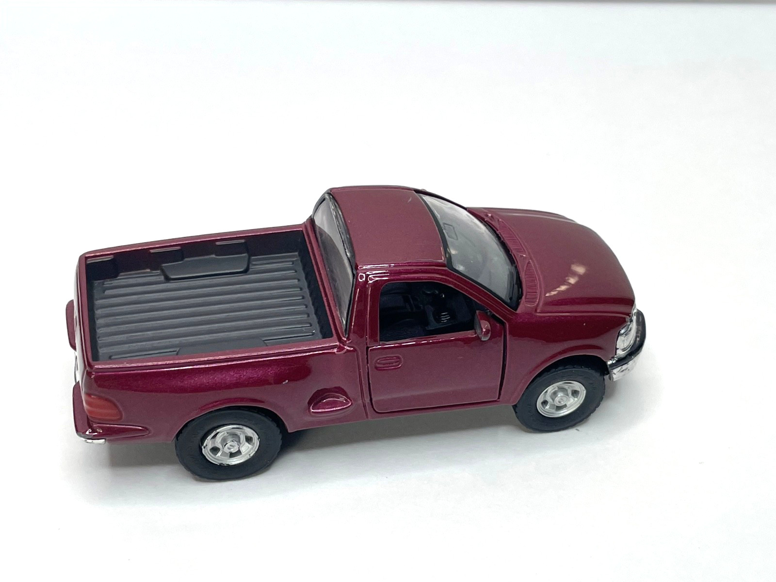MAISTO 1998 FORD F SERIES PICKUP TRUCK 1/46 SCALE DIECAST METAL MAROON