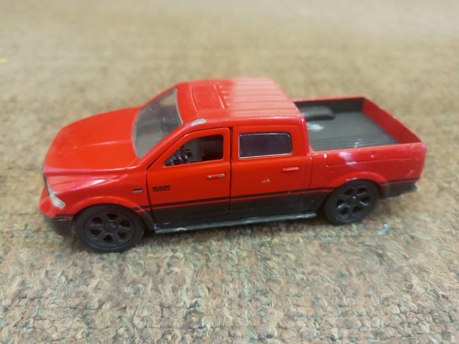 Kinsmart Dodge Ram 1500 Red Diecast Truck 1:46 Scale
