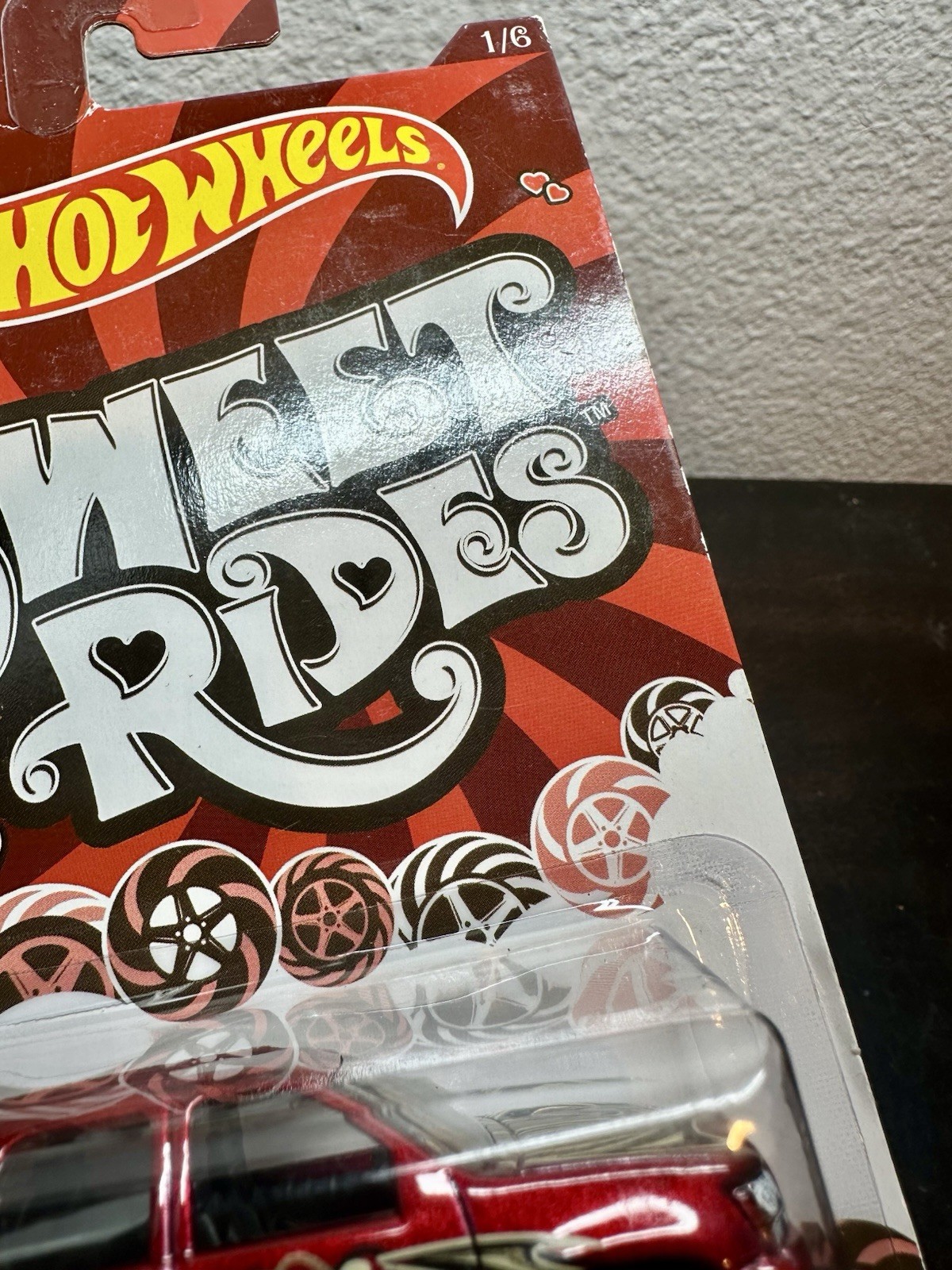 Hot Wheels Kroger Valentines Day Sweet Rides ’07 Chevy Tahoe Sour Cherry