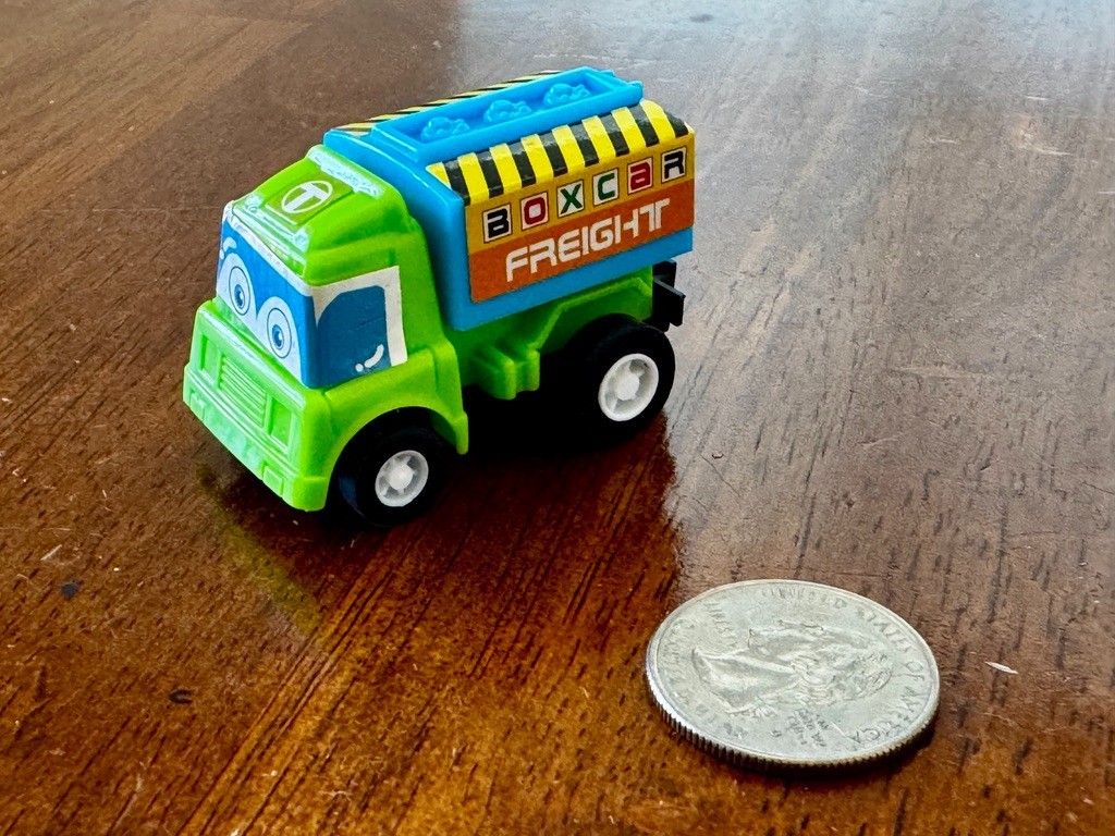 [FUNCORN TOYS] Superveloci 12 PACK – PullBack Microtraffic Trucks – Party Favors