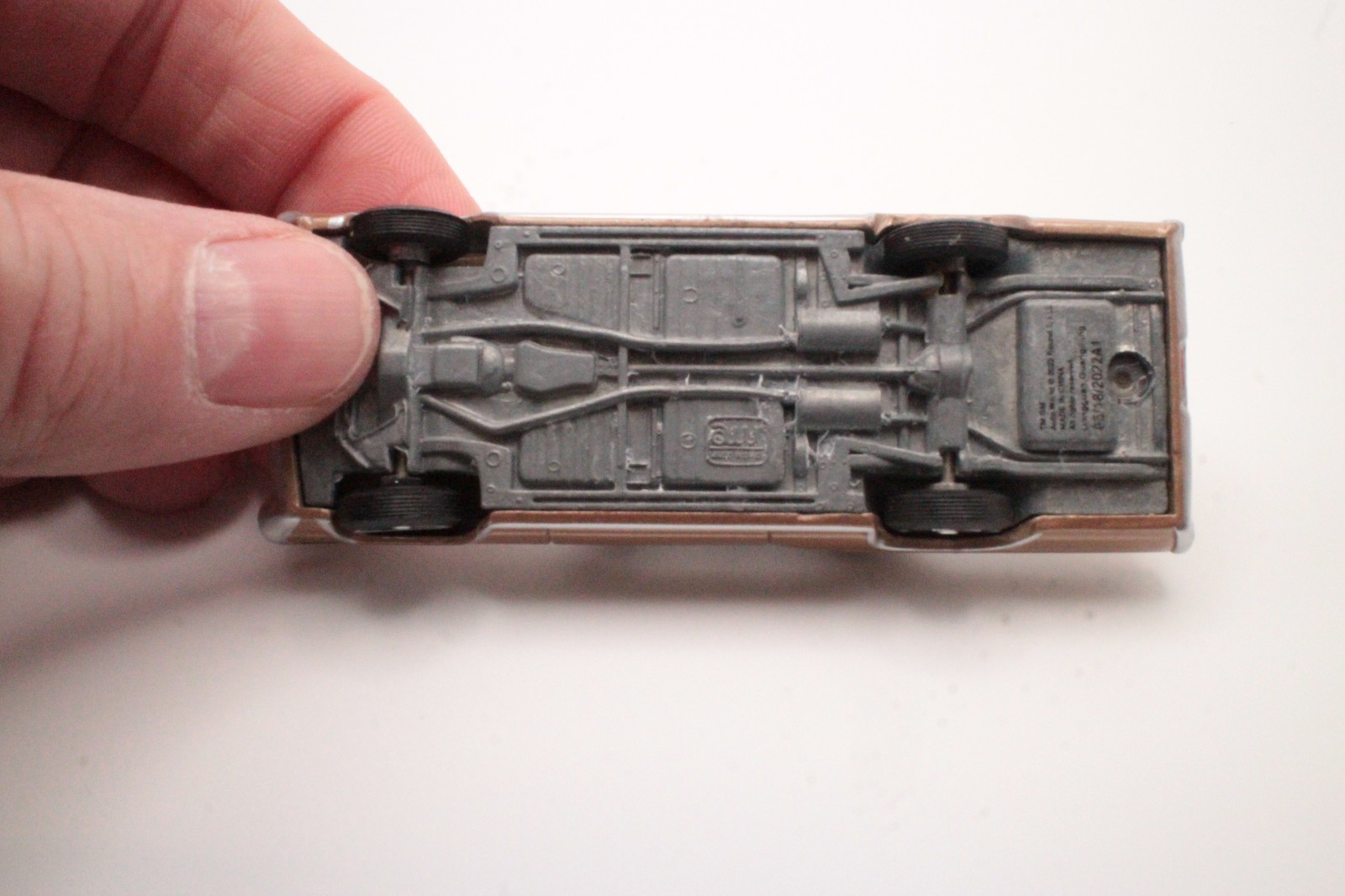 Auto World 1965 Pontiac Catalina 2+2 Samoan Bronze Metallic 1:64 Loose Diecast