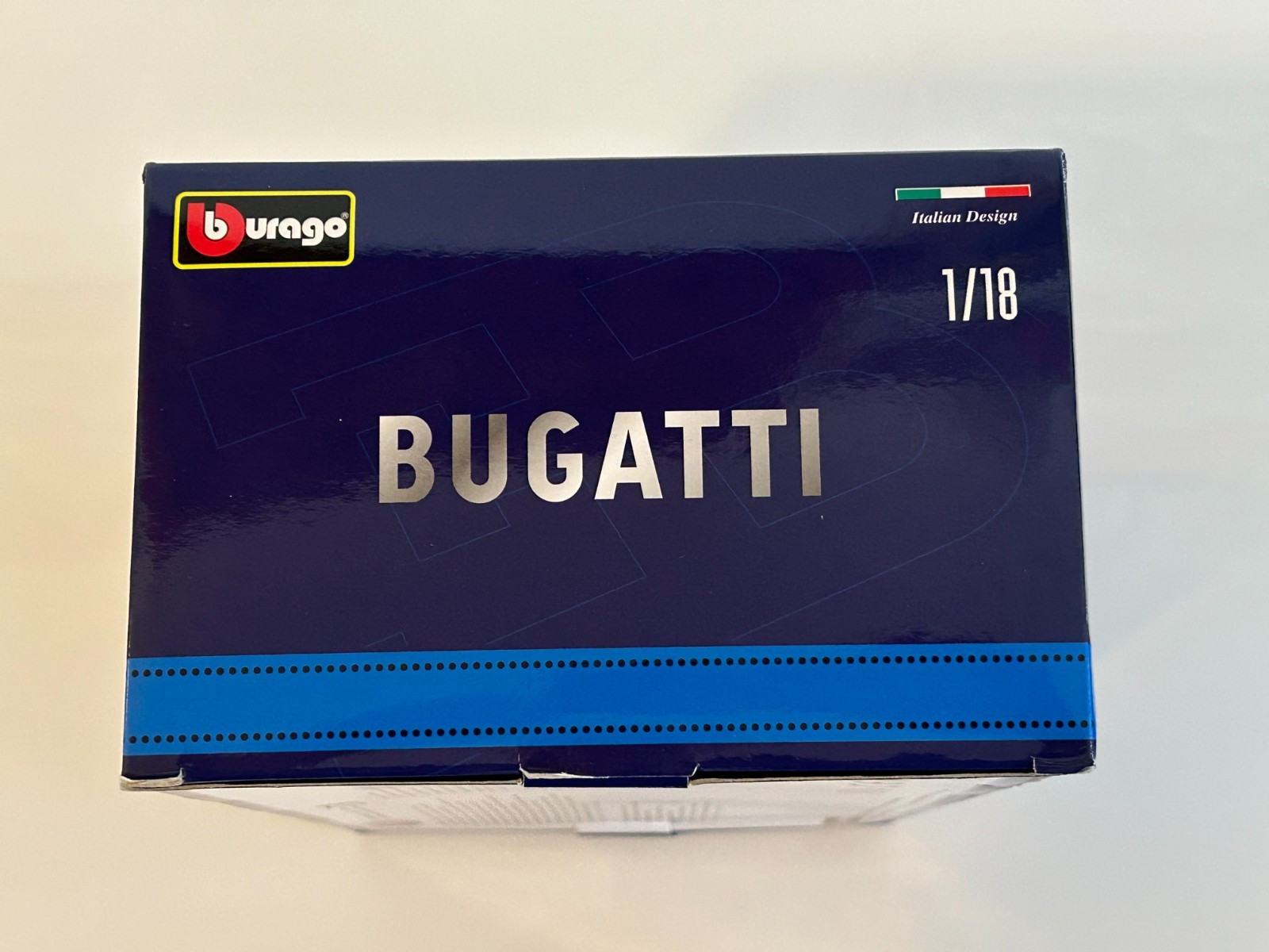 Bburago BUGATTI CHIRON Black Diecast Model Car 18-11040BK 1:18 Scale