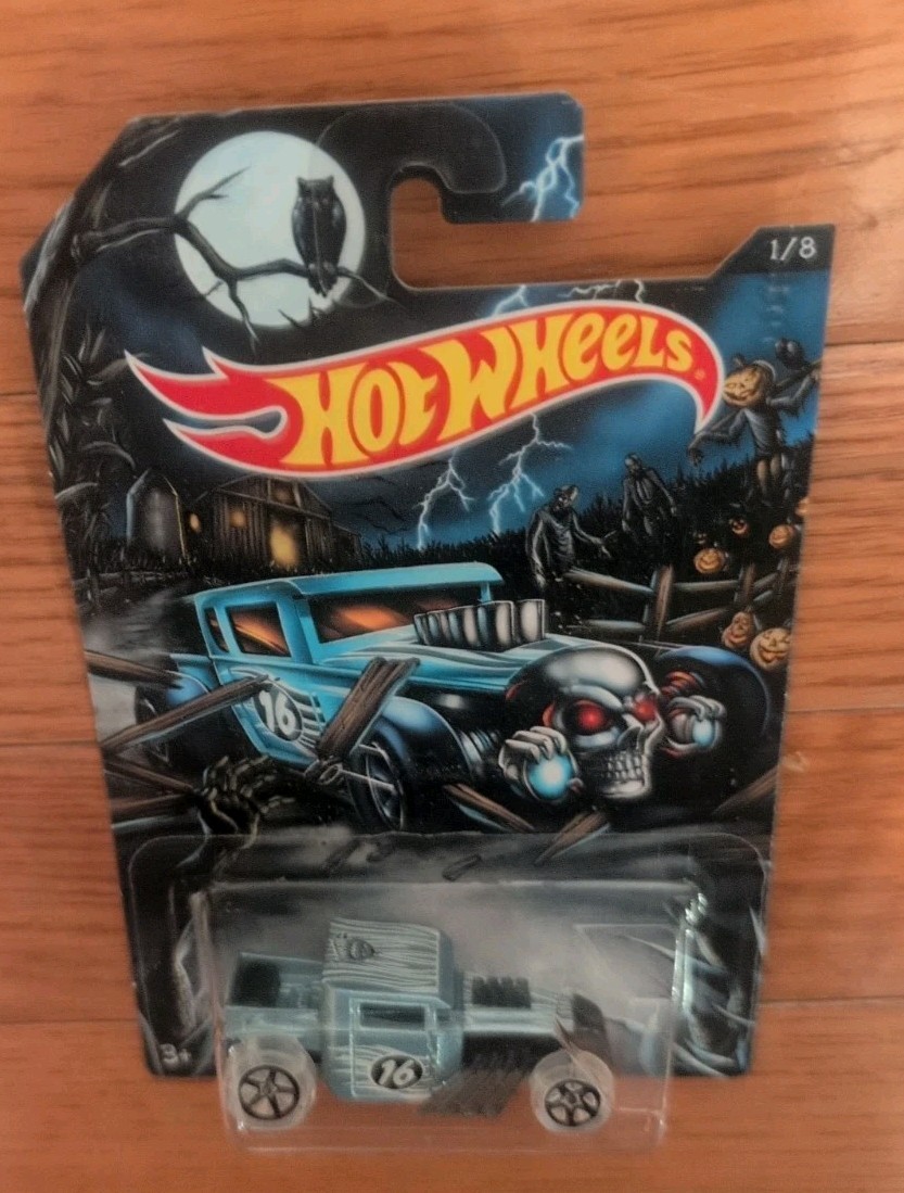 Hot Wheels 2016 Happy Halloween 1/8 Bone Shaker – Kroger Exclusive