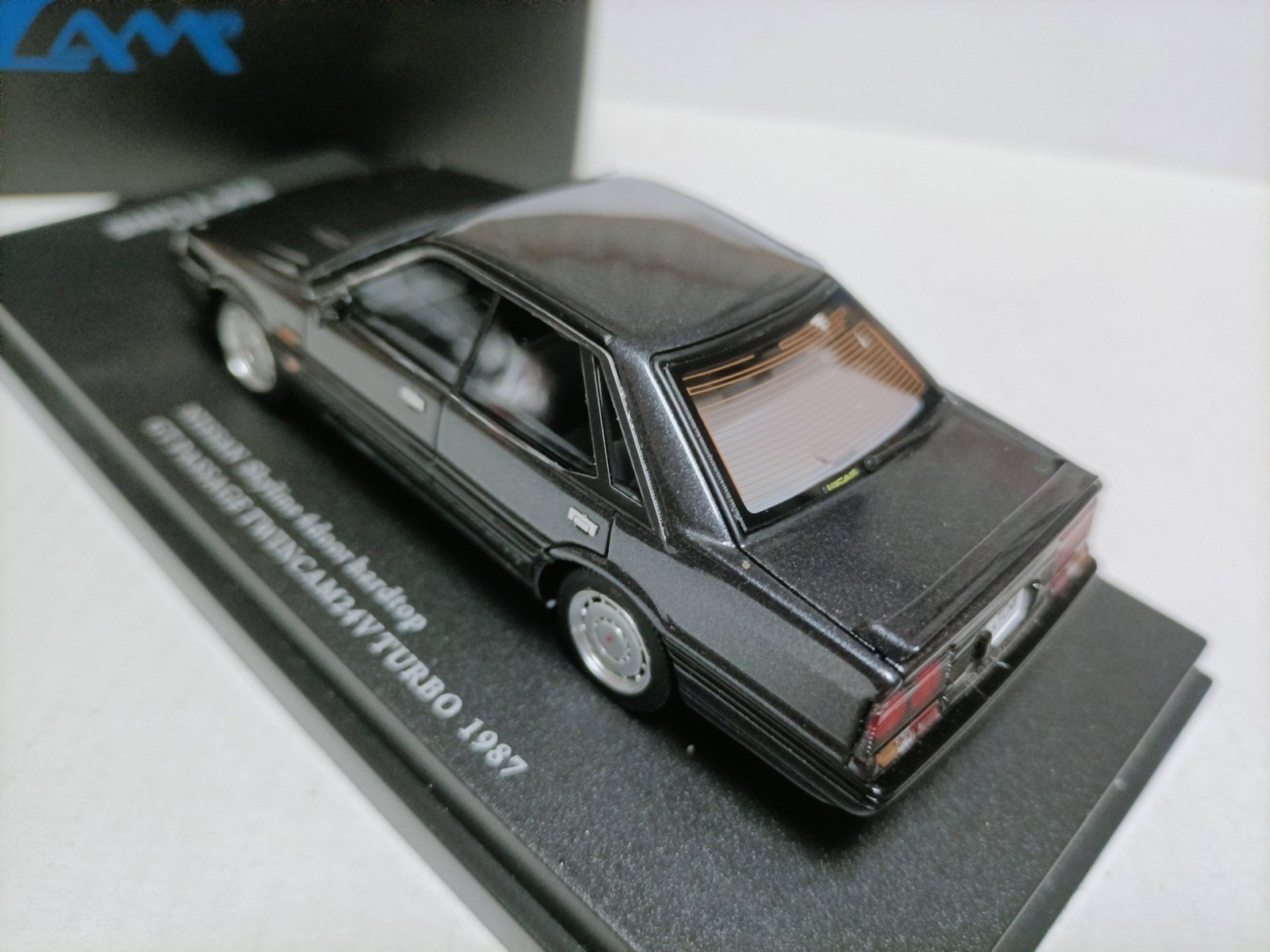 CAM 1:43 Nissan Hardtop Modified GT Turbo Twincam 24V Metallic Gray Car Model