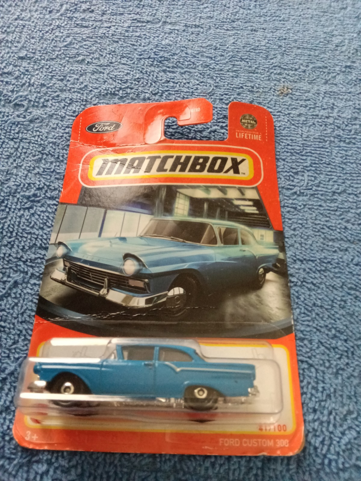 MATCHBOX 1957 FORD CUSTOM 300 IN BLUE #41/100