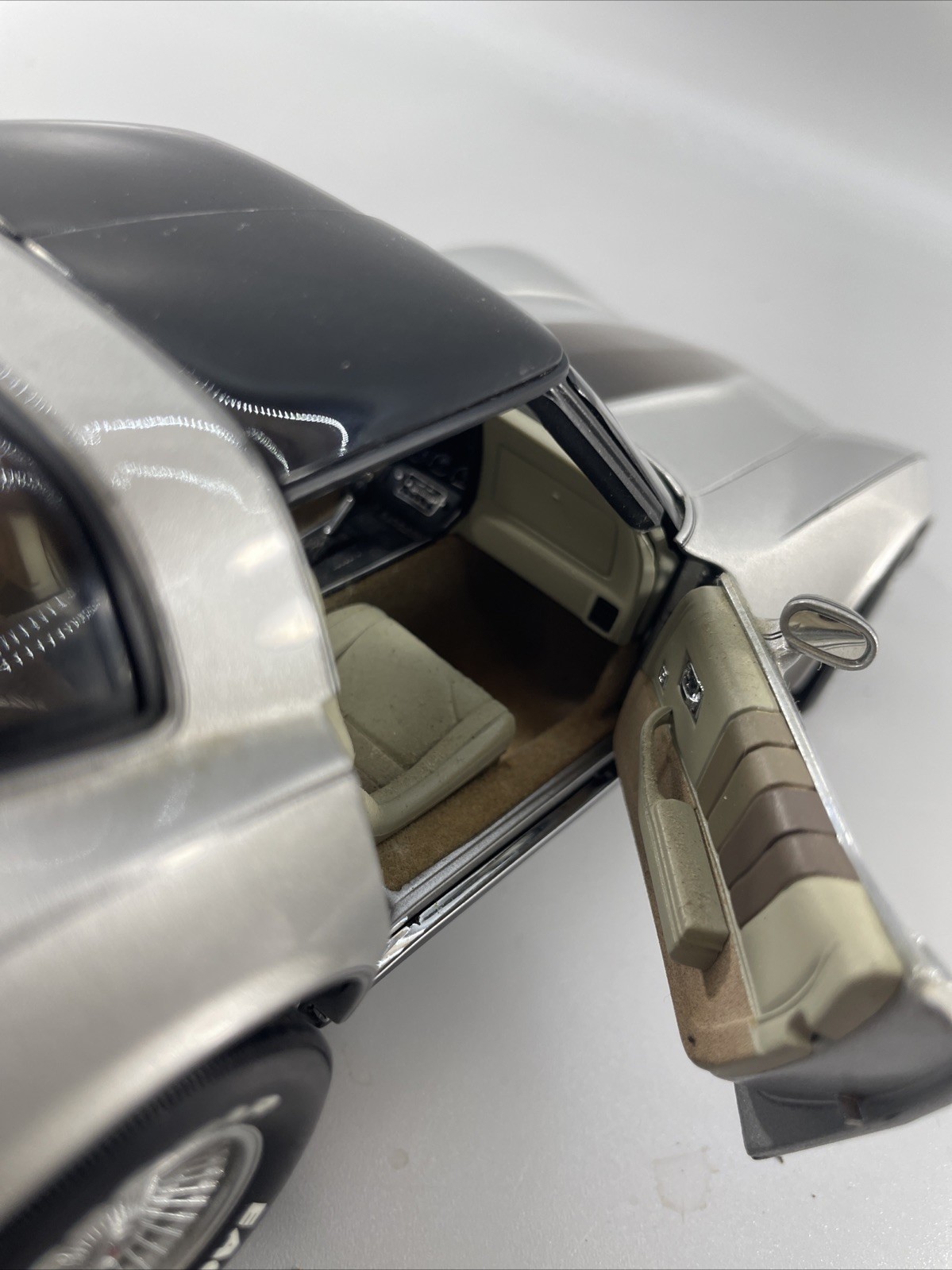 Car AUTO Art Diecast Minicar Corvette Stingray Cabriolet #79b581