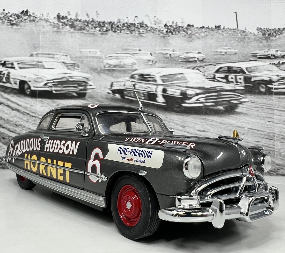 Franklin Mint 1951 Hudson Hornet Coupe #6 Stock Car Gray 1:24 – RARE Papers