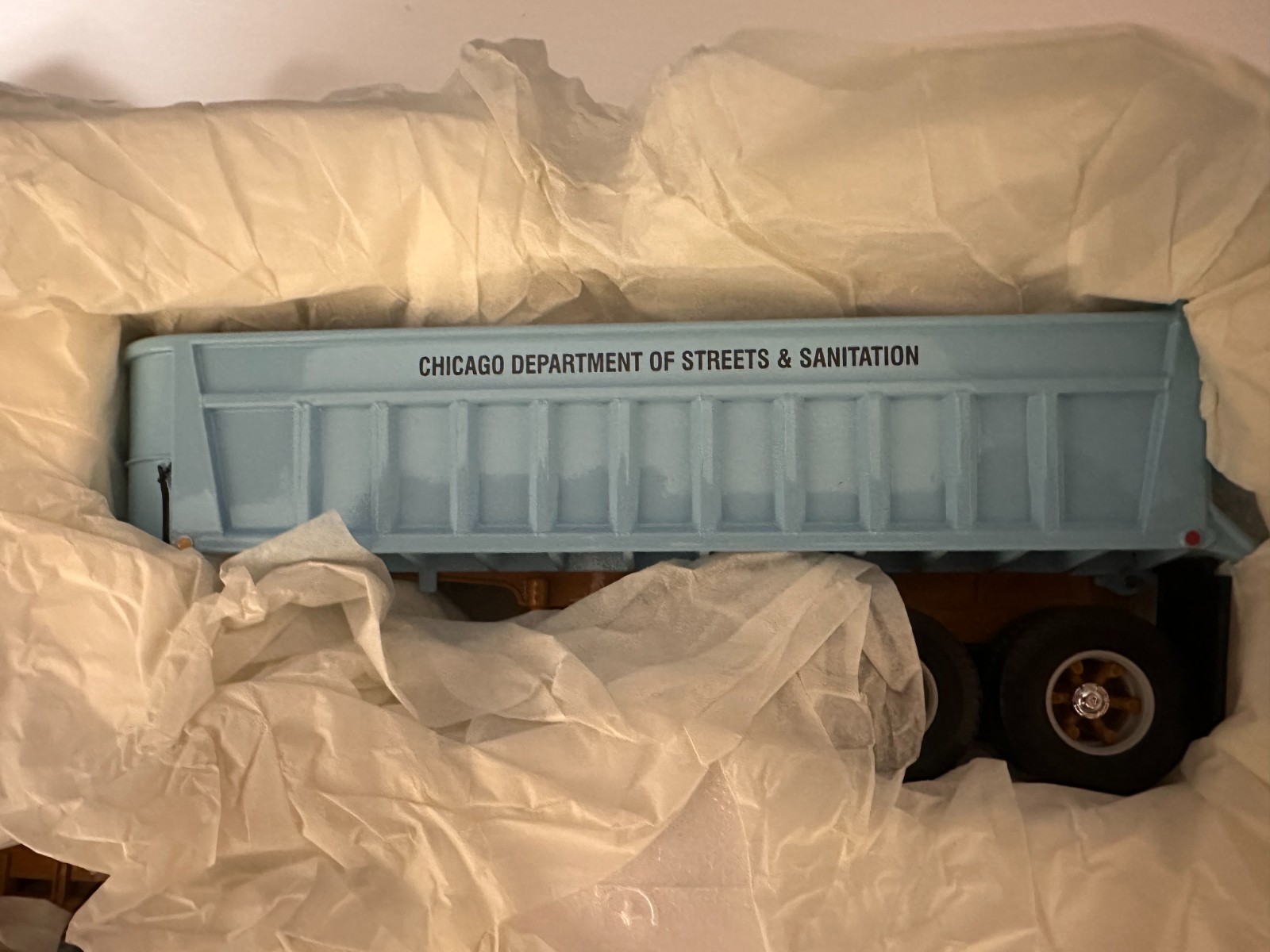 First Gear 19-2512 Mack R-Model & Dump Trailer Chicago Streets & San New In Box