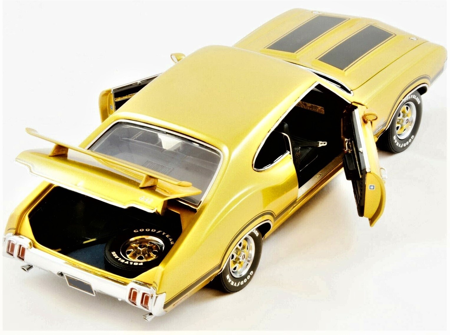 Oldsmobile 442 OLDS Race Car Custom Built1 24Model18Hot Rod12Carousel GOLD1966