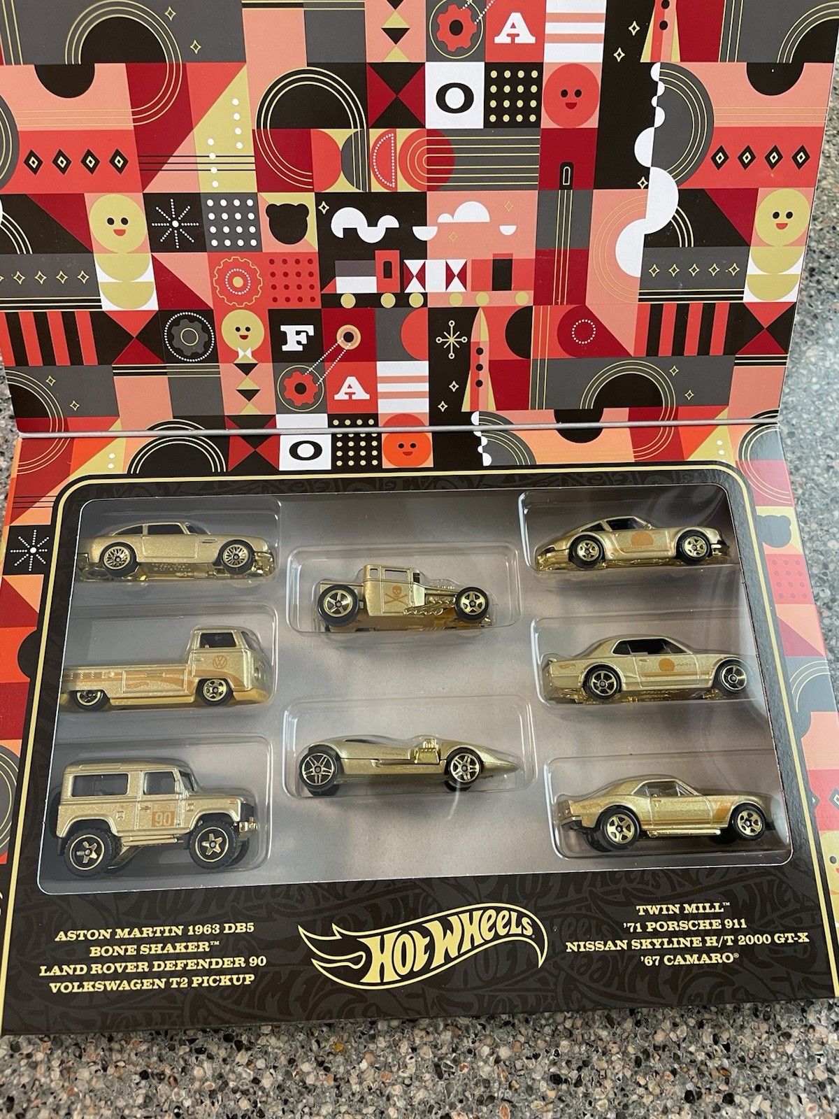 2022 Hot Wheels F.A.O Schwarz 160 Years Gold Box Set 8 Vehicles Porsche 911