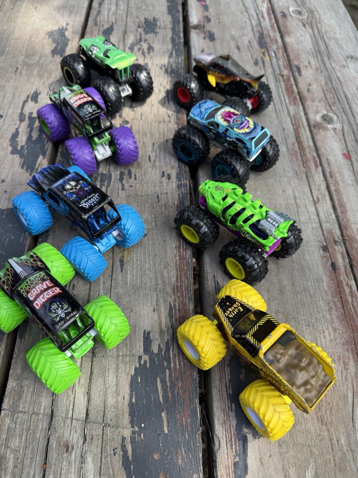 Hot Wheels Monster Trucks -BKT Assorted Style Multi Color Lot Of 8 1:64 EUC