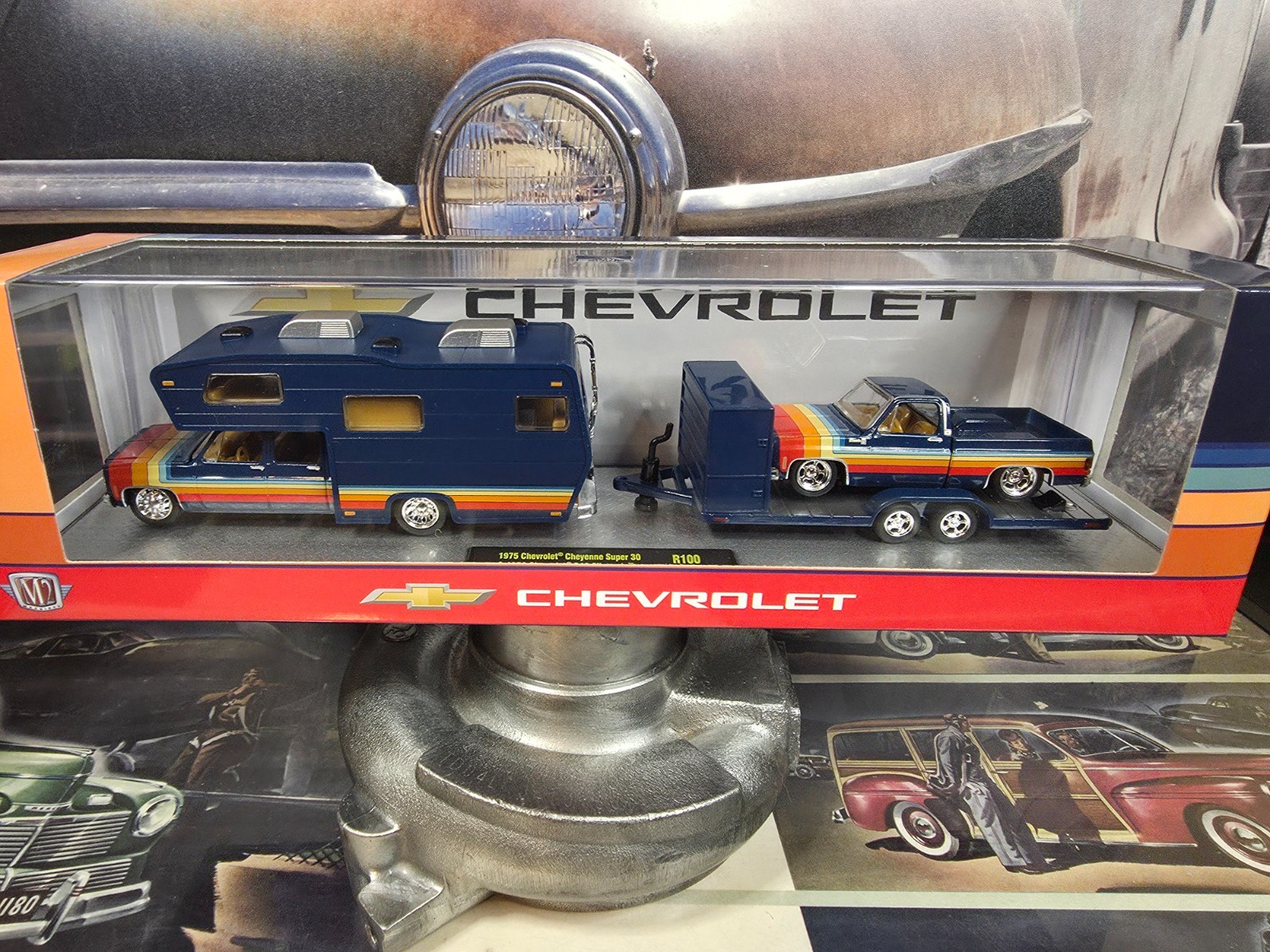 AUTO HAULERS RELEASE 100, 3 TRUCKS SET 1/64 DIECAST MODELS M2 MACHINES