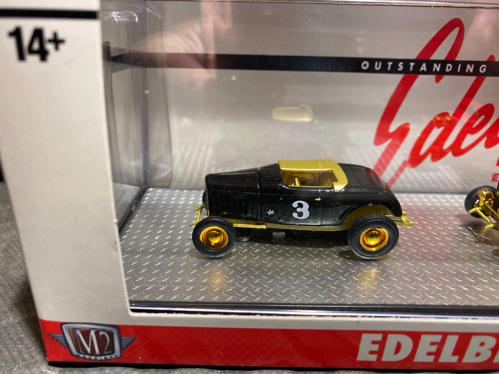 1/64 M2 EDELBROCK 1932 FORD ROADSTER, TUDOR SEDAN & THREE WINDOW COUPE CHASE CAR