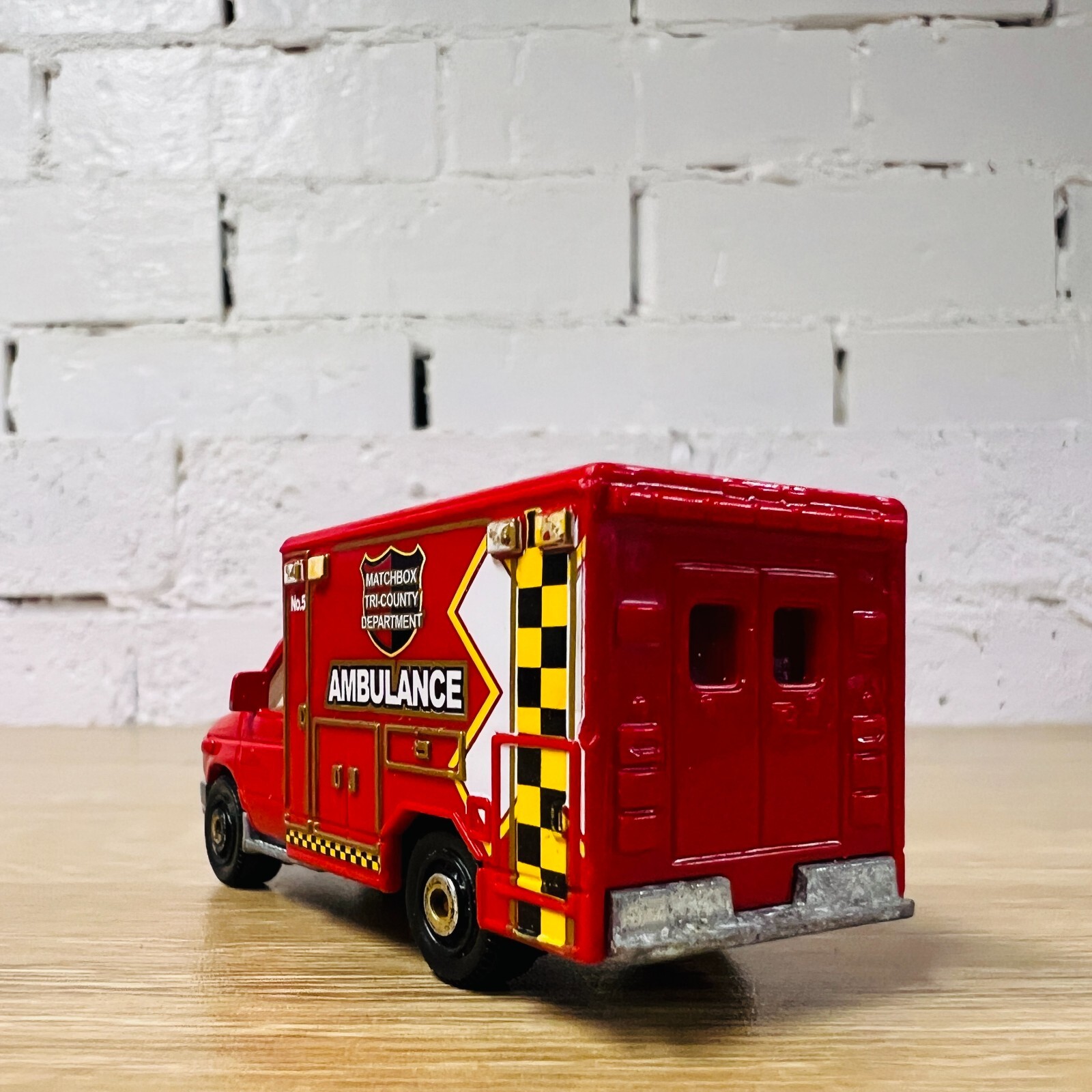 Ford E350 Ambulance 2009 MB771 Heroic Rescue 2014 Red Yellow Checker