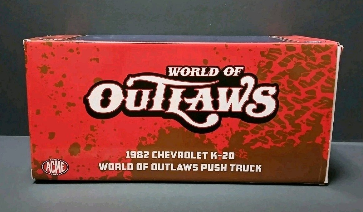 ACME 1/18 1982 Chevy K20 Pickup World of Outlaws Weathered Push Truck