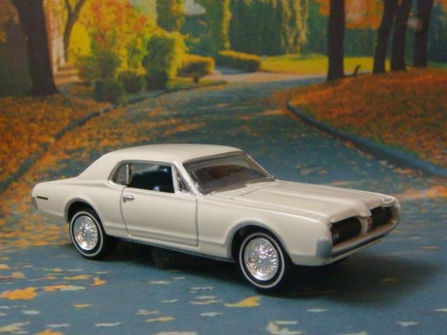 1st Gen 1967–1970 Mercury Cougar 289 V8 Luxury Sport Coupe 1/64 Scale Ltd Edit D