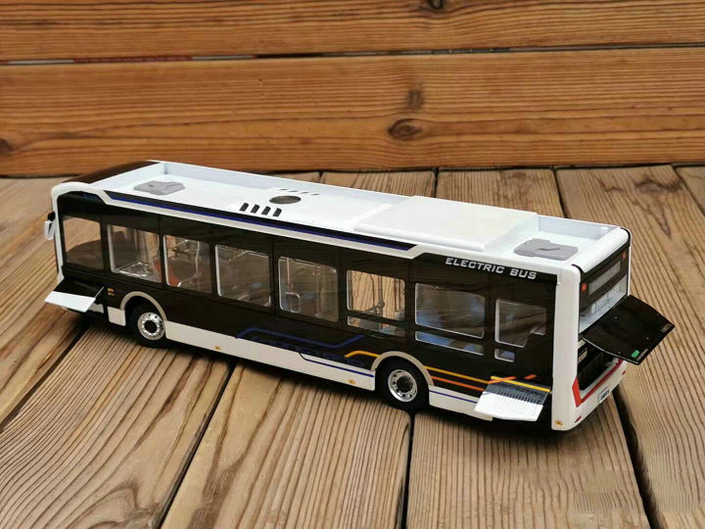 1/42 Scale Zhong Tong Bus LCK6126EVGRA1 Diecast Car Model Bus Toys Gifts NIB