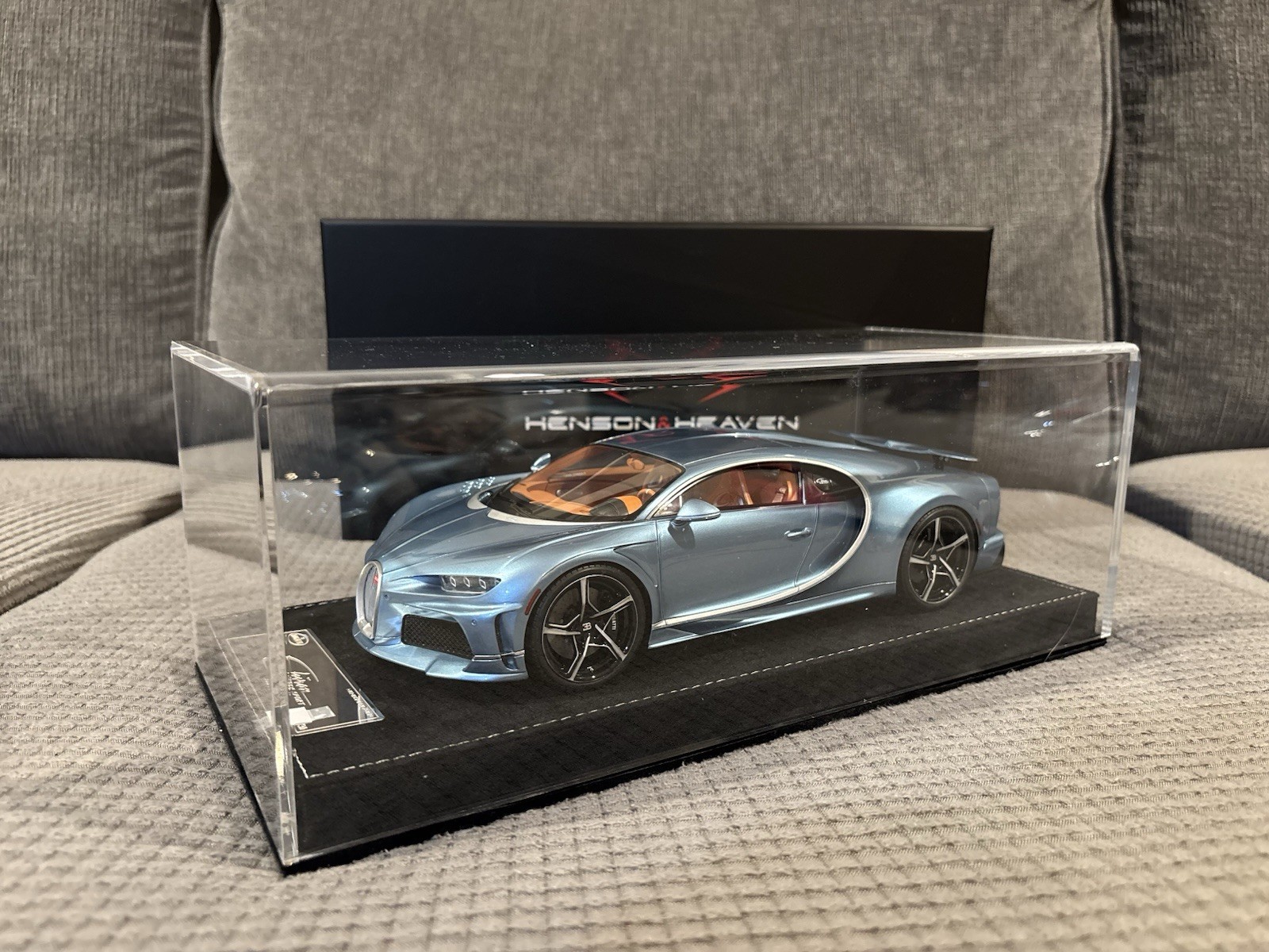 1/18 HH Henson & Heaven Bugatti Chiron SuperSport Horizon Blue Limited 30pcs Mr