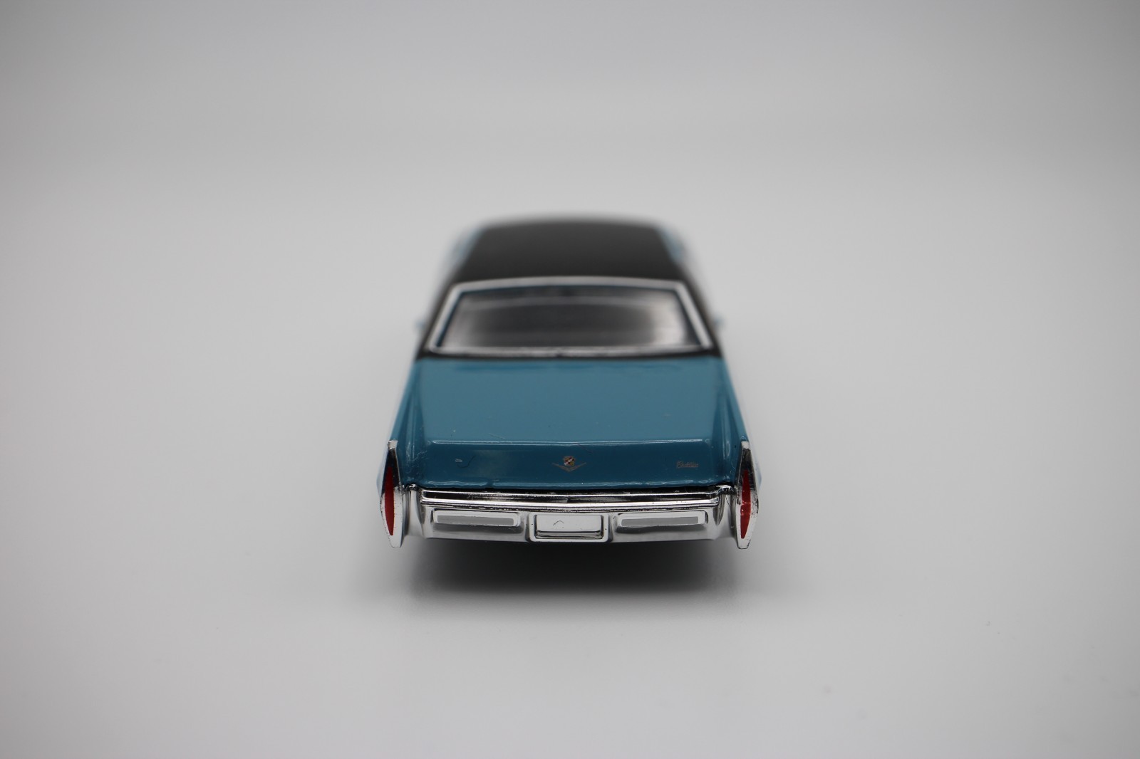 Greenlight 1972 Cadillac Coupe deVille Blue Black Top The Hobby Shop 1:64 Loose