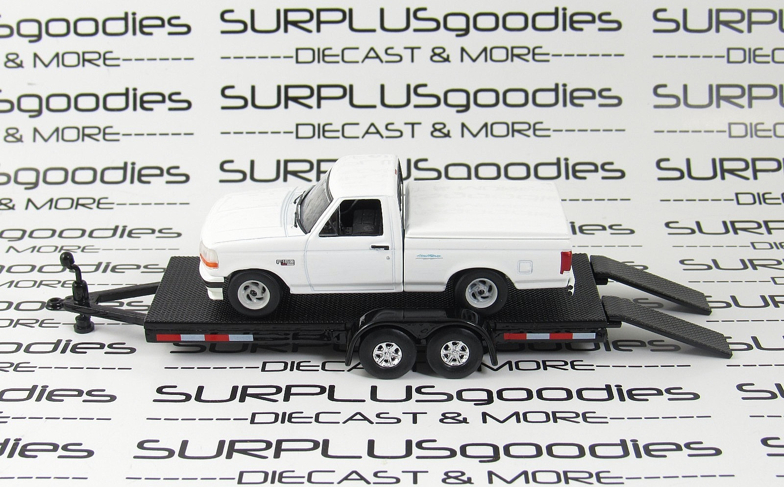 Greenlight 1:64 LOOSE Track Day 1994 FORD F-150 F150 SVT LIGHTNING w/Car Trailer