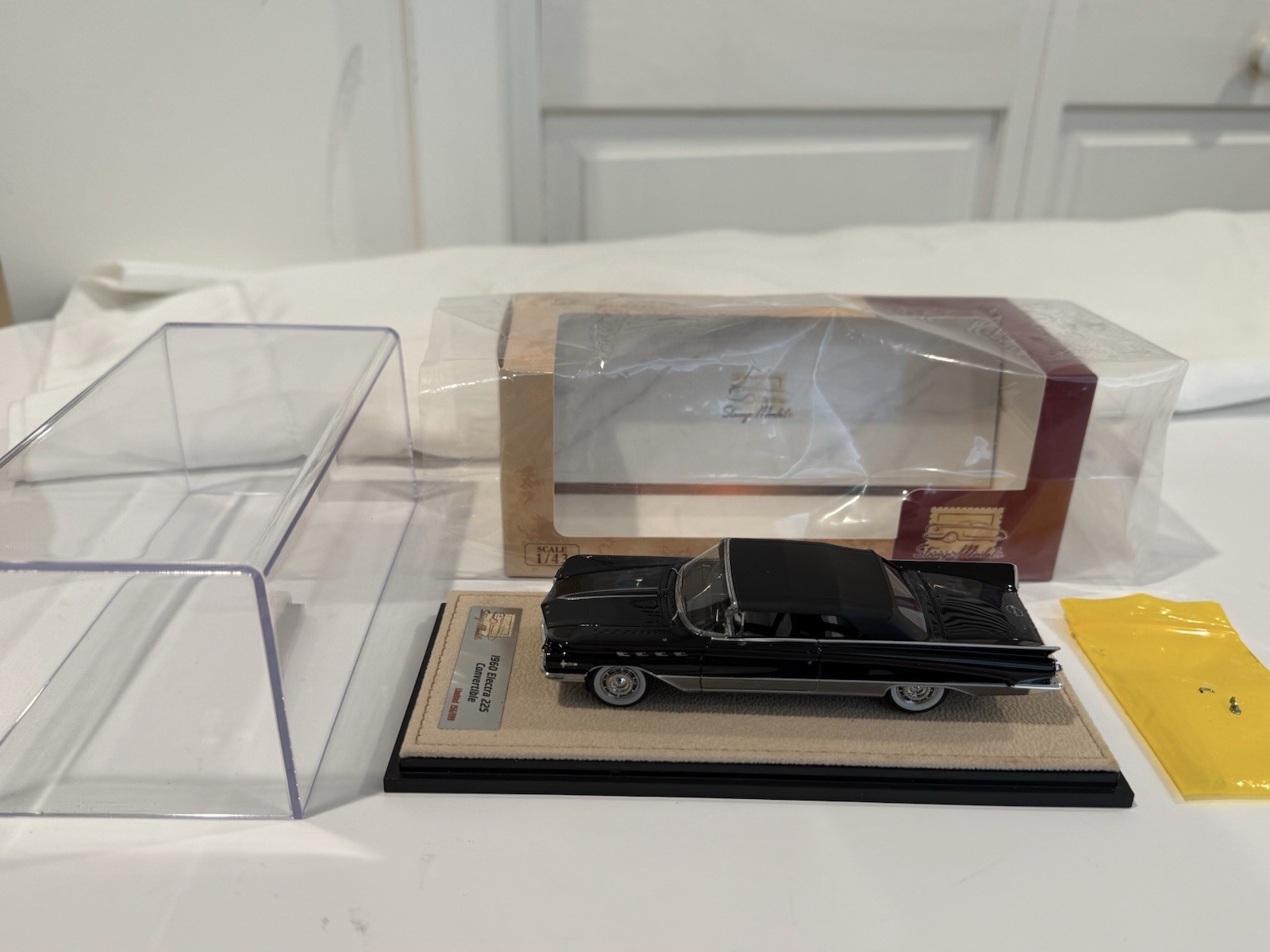 Stamp 1960 Buick Electra 225 Convert Closed Top Black STM603002