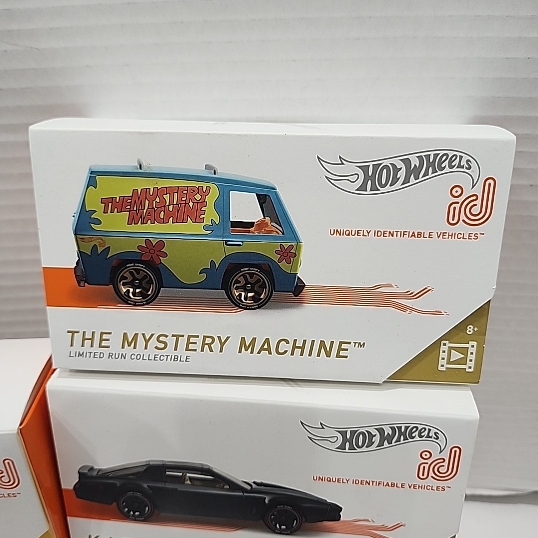 Hot Wheels id Limited Run Collectibles Back To The FUTURE MYSTERY MACHINE 89 BAT