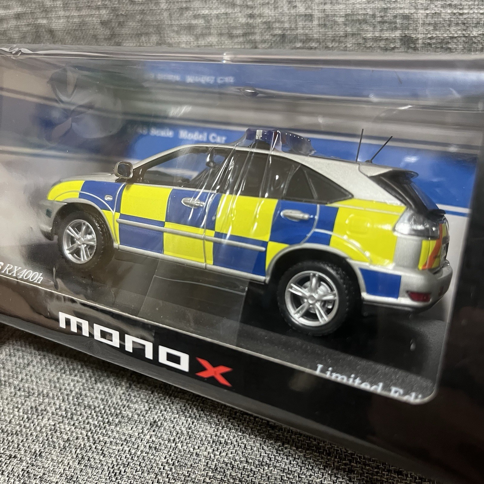 MONOX 1/43 LEXUS RX400h United Kingdom Police Dep. Car Limited model