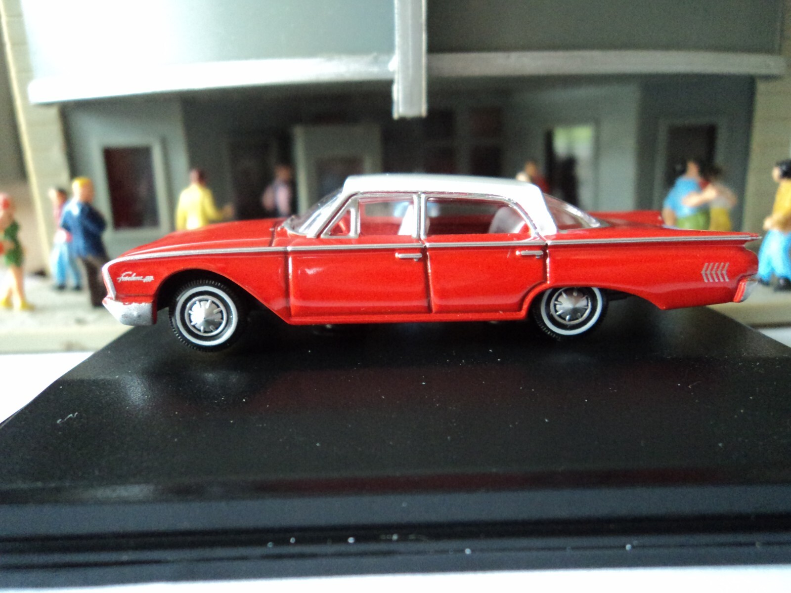 Oxford 1960 FORD Fairlane Sedan 500 Town Red 1/87 HO diecast